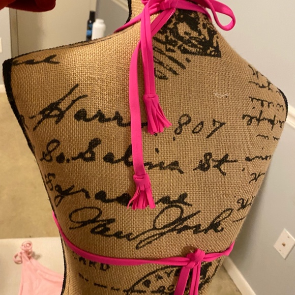 Hollister Hot pink bikini top - Picture 2 of 2